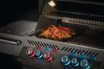 ENAMELED CAST IRON REVERSIBLE GRIDDLE FOR PRO 500 & PRESTIGE® 500 GRILL MODELS - Image 2